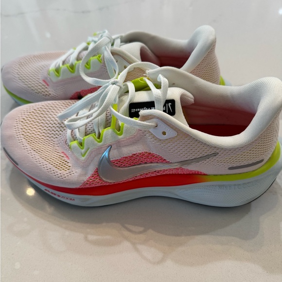 Women’s Nike Pegasus 41 sz 8.5 - Picture 3 of 6